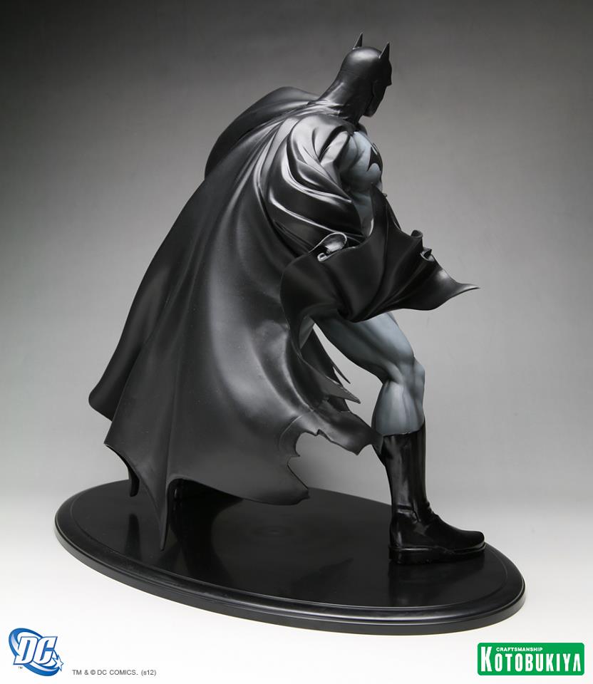 batman thomas wayne statue by kotobukiya